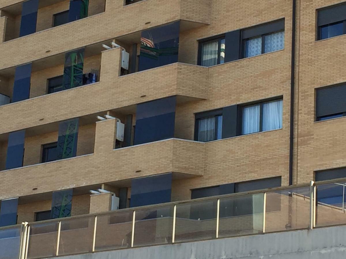 Tudela Balcon De Bardenas Apartment Bagian luar foto