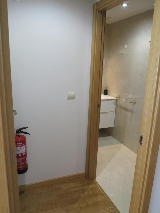 Tudela Balcon De Bardenas Apartment Bagian luar foto